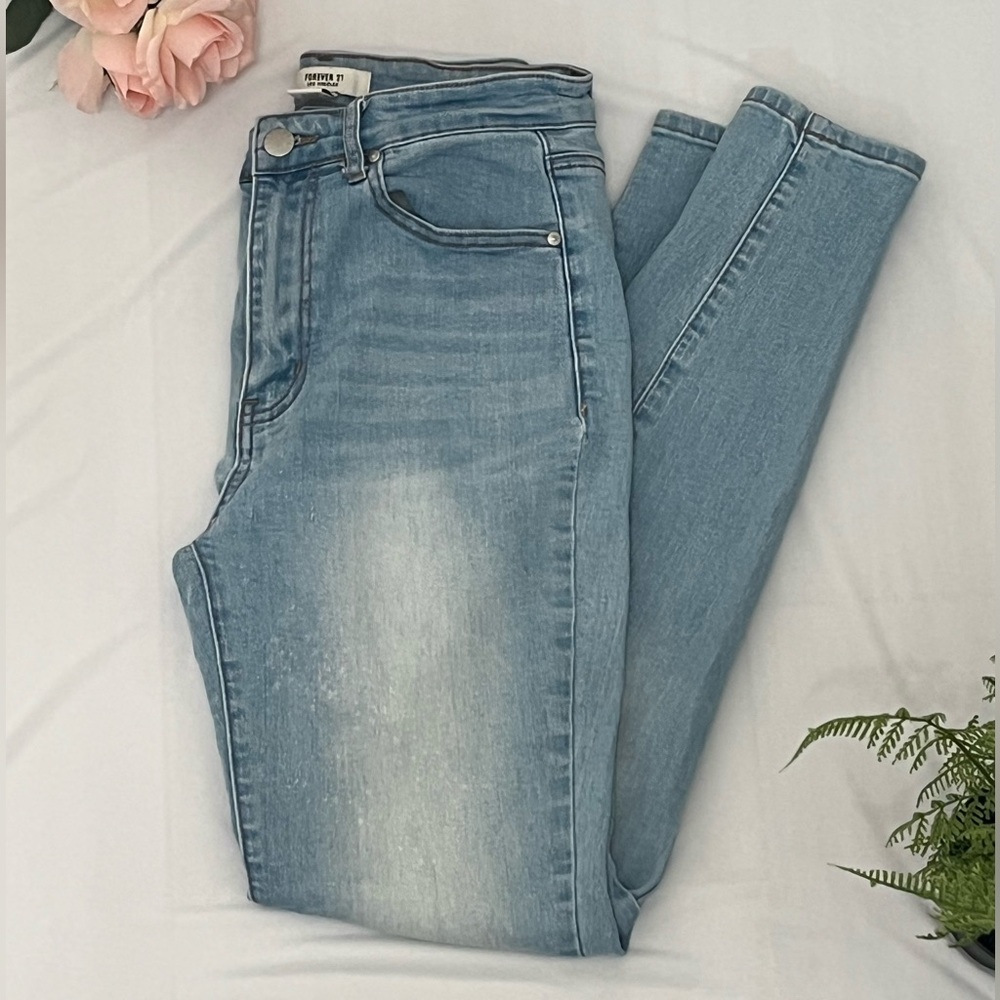 Women's Blue Jeans